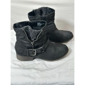 Pop Women's Black Faux Suede Side Zip Moto Boots Knit Insert Size 8